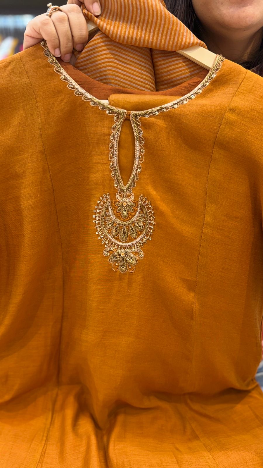 A Fine Line of Gold – Mul Chanderi Suit Set