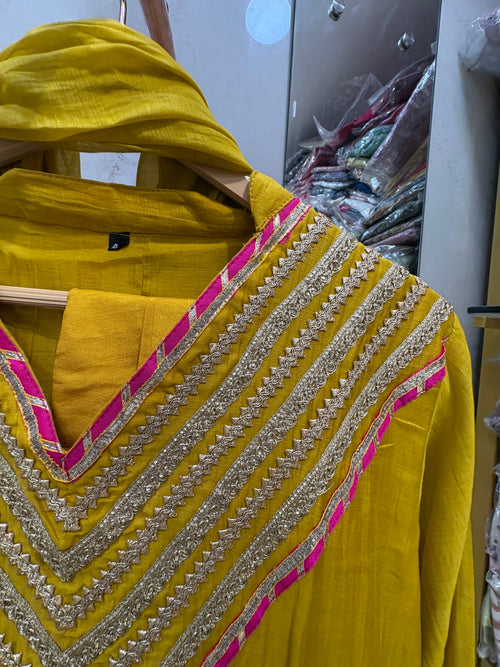 Sunshine in Gold – Festive Suit Set