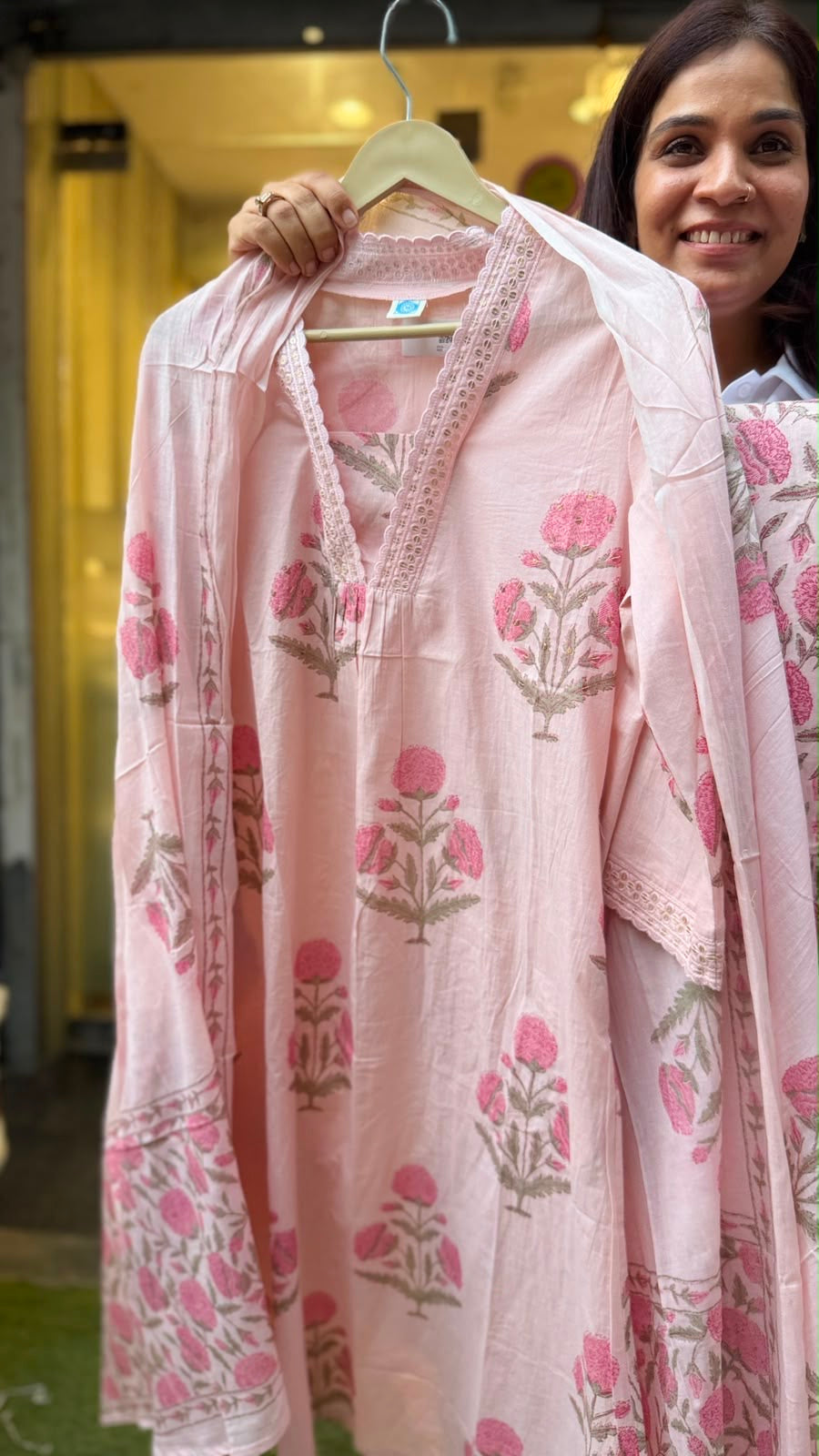Meadow Imprint – Floral Print Suit Set