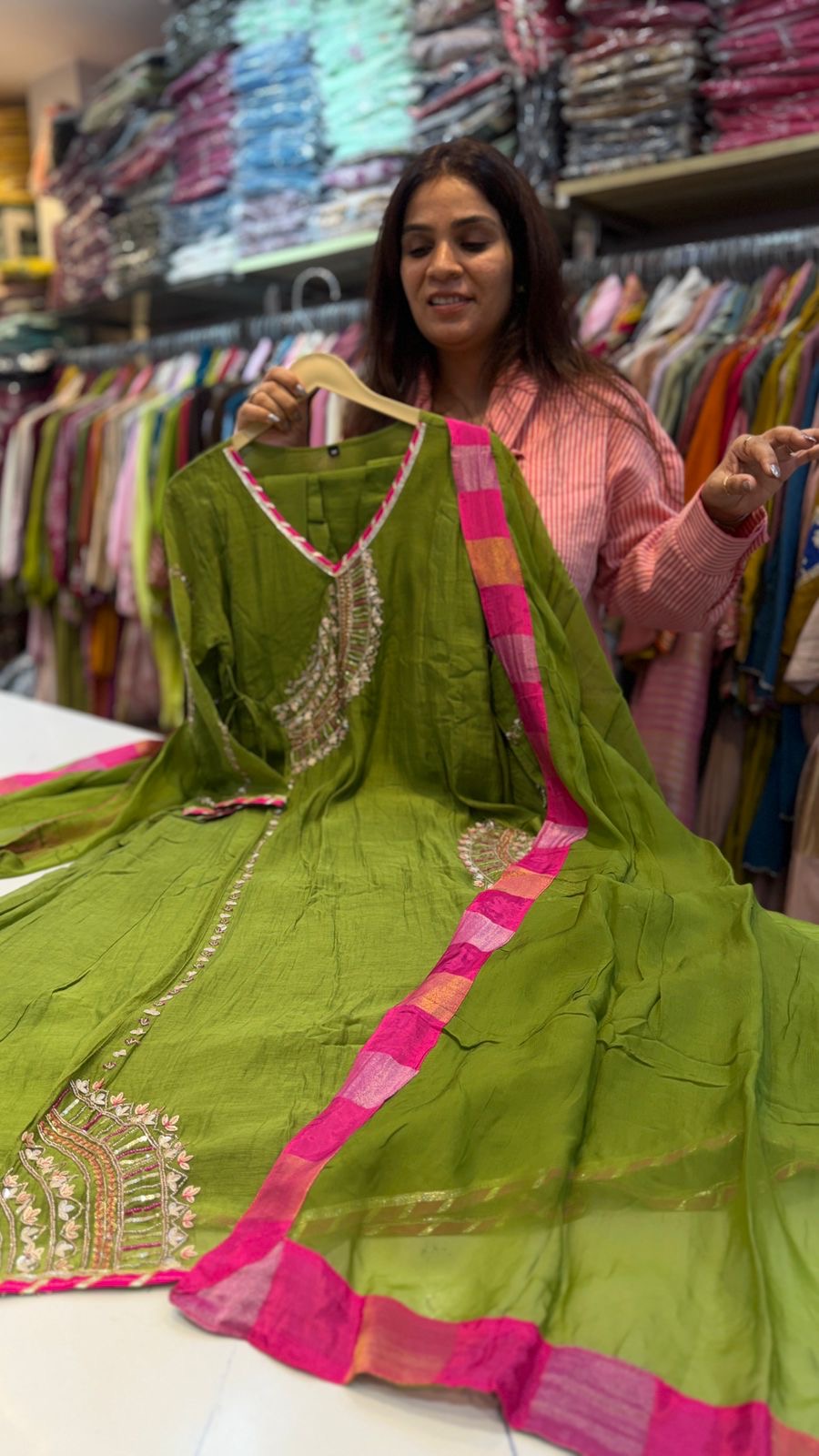 The Curve of Detail – Mul Chanderi Suit Set