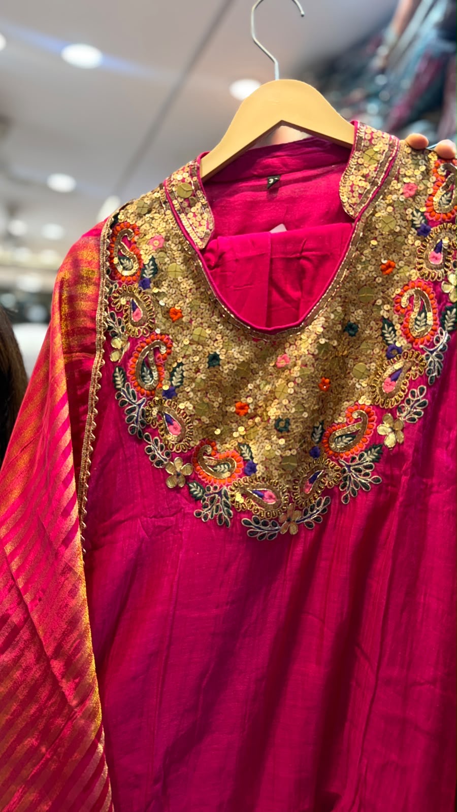 When Fuchsia Meets Gold – Luxury Festive Suit Set ✨