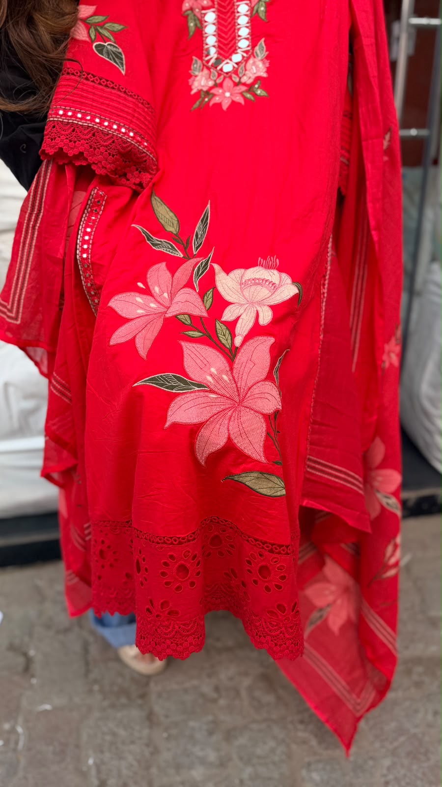 A Garden in Full Bloom – Festive Edit