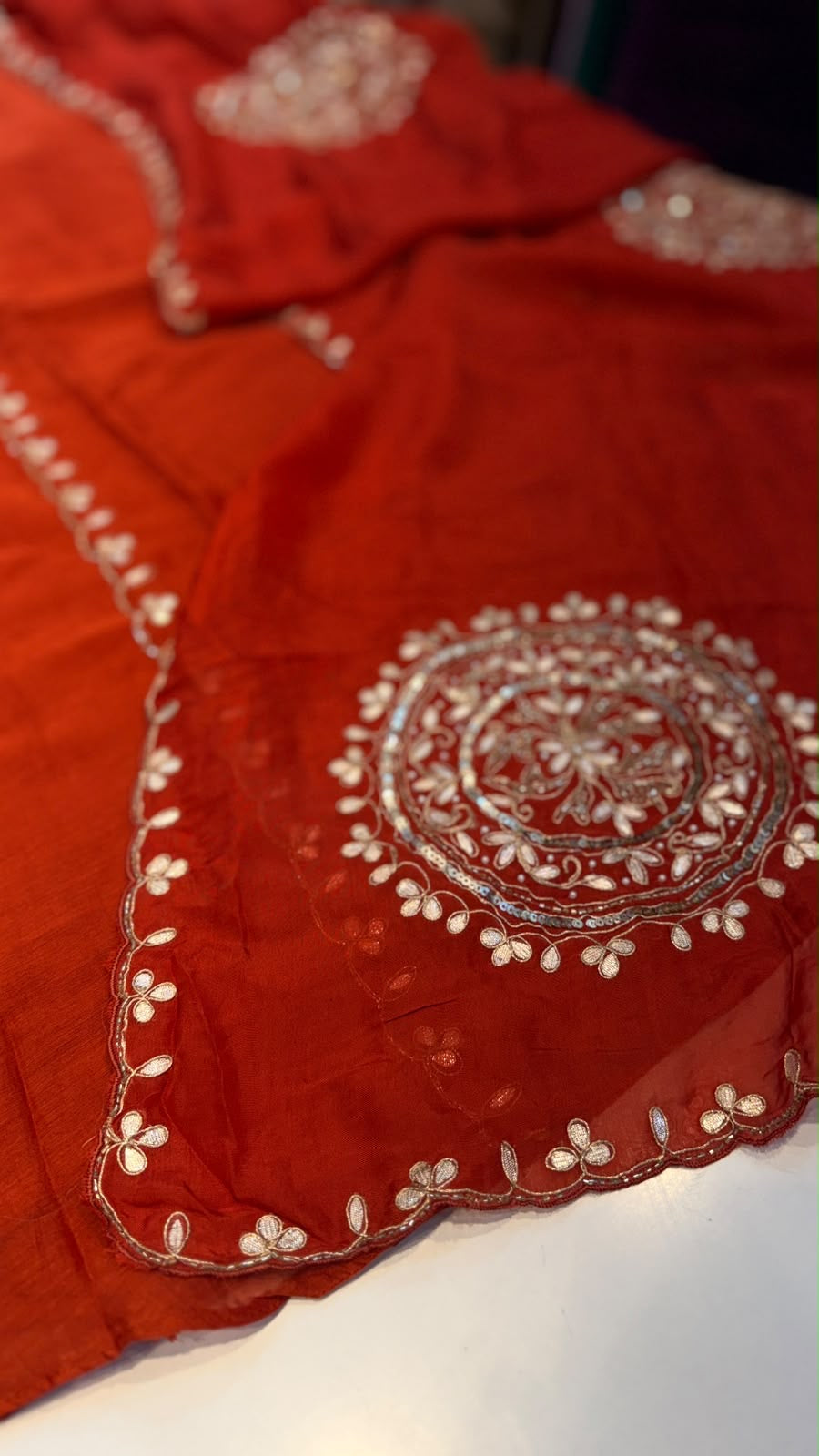 The Art of a Golden Circle – Mul Chanderi Suit Set ✨