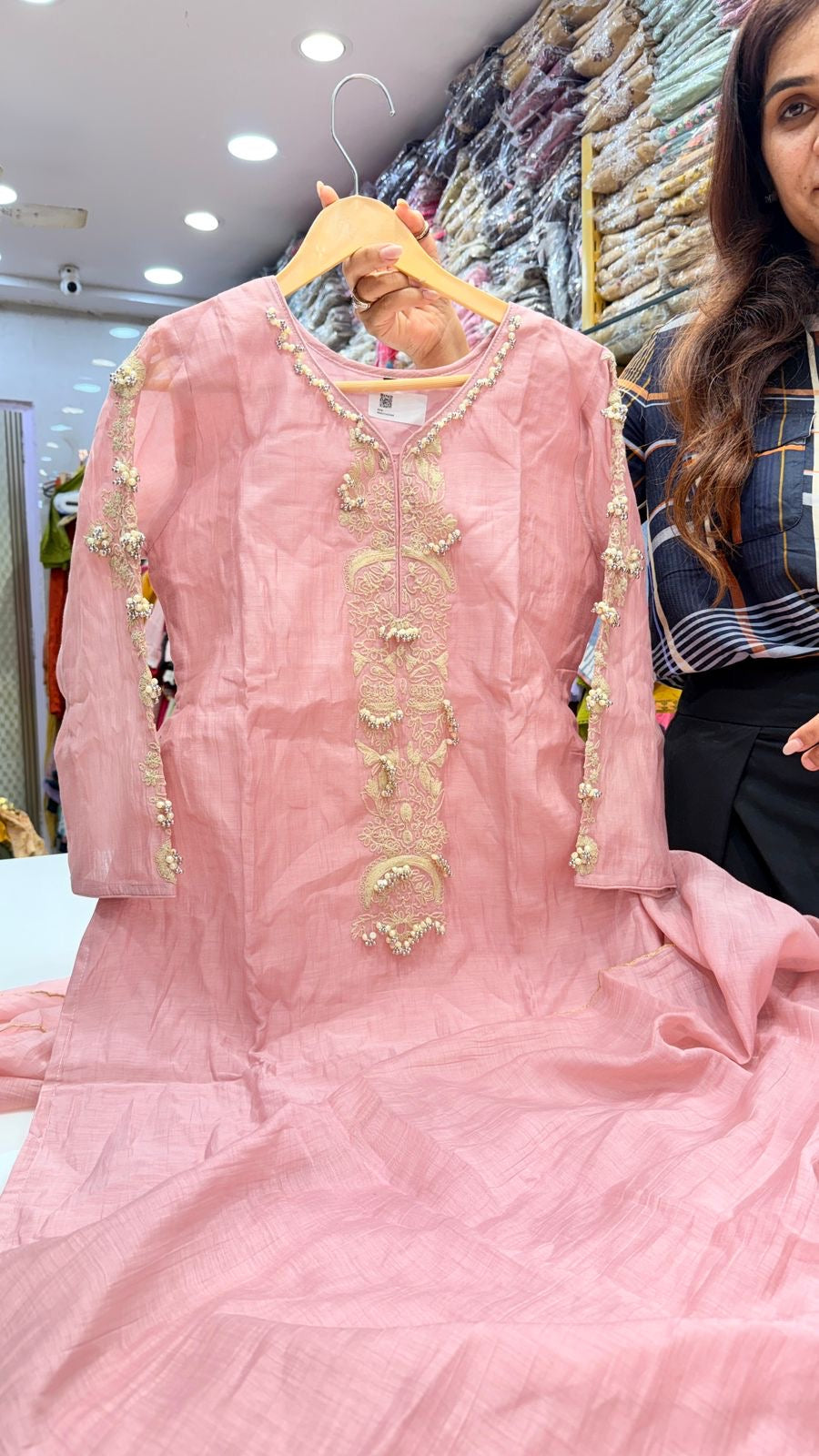 Threads of Love – Mul Chanderi Couture