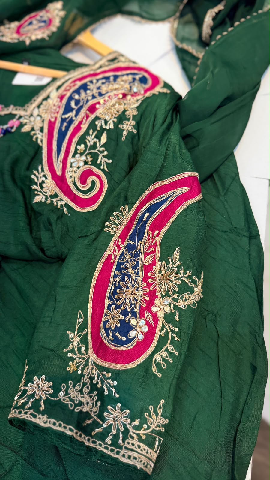 Emerald Paisley Affair – Luxury Embroidered Suit Set