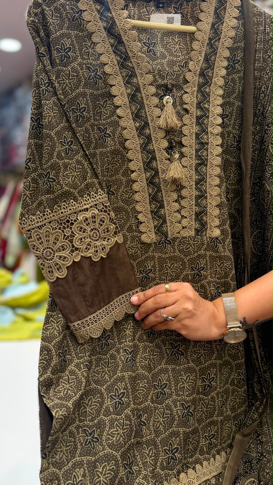 Ashbourne Noir Karachi Suit Set
