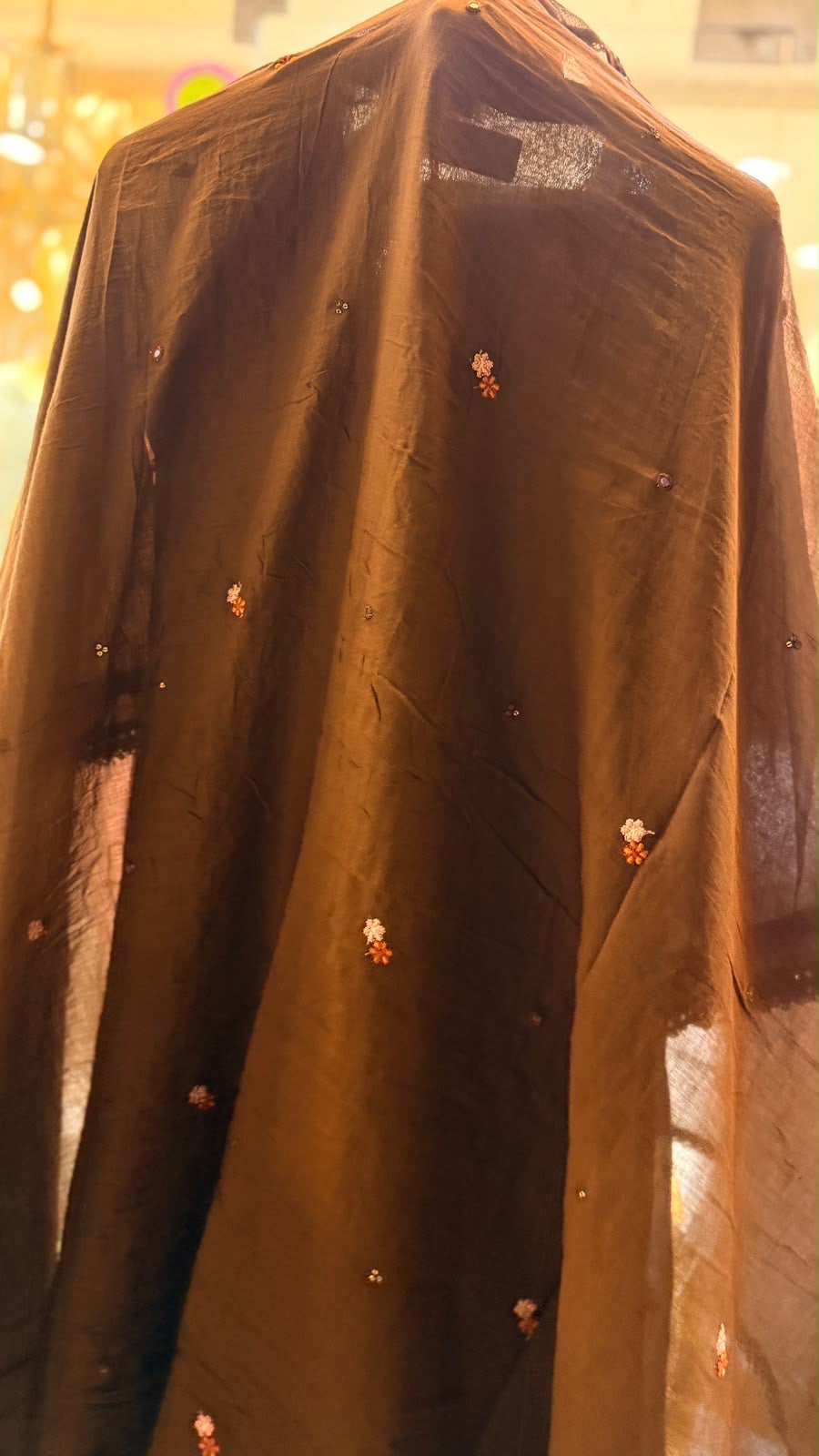 Small Blooms, Big Detail – Mul Cotton Suit Set