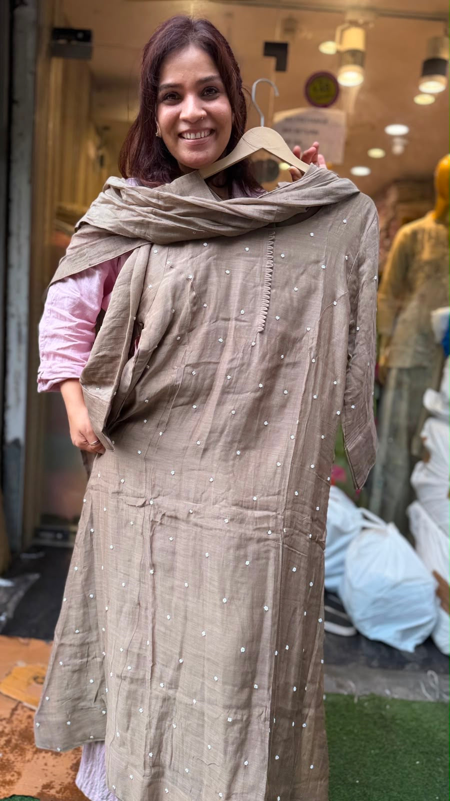 Dew & Drape — A Poem in Mul Chanderi