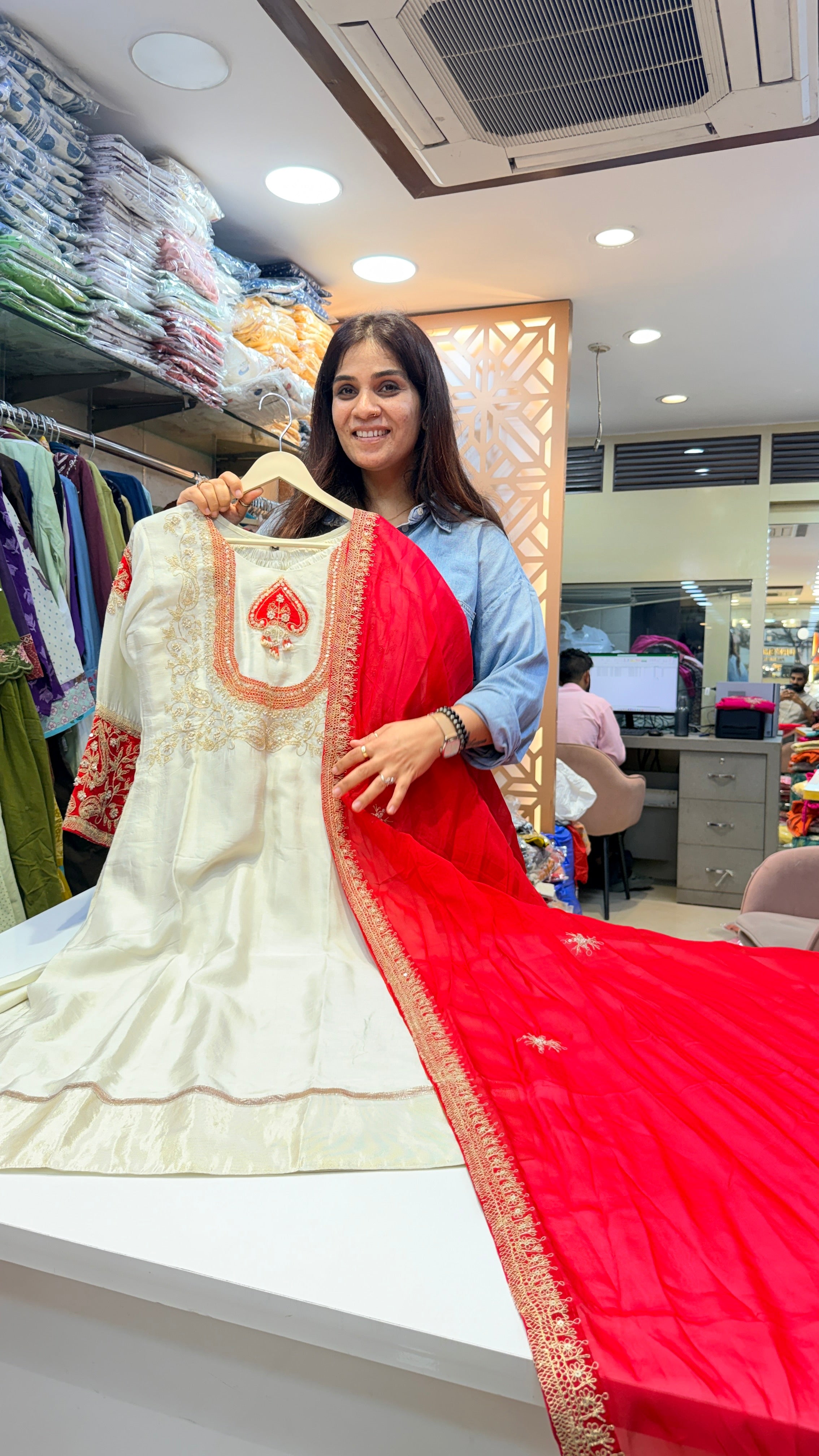 Ivory Embroidered Festive Kurta Set with Red Dupatta