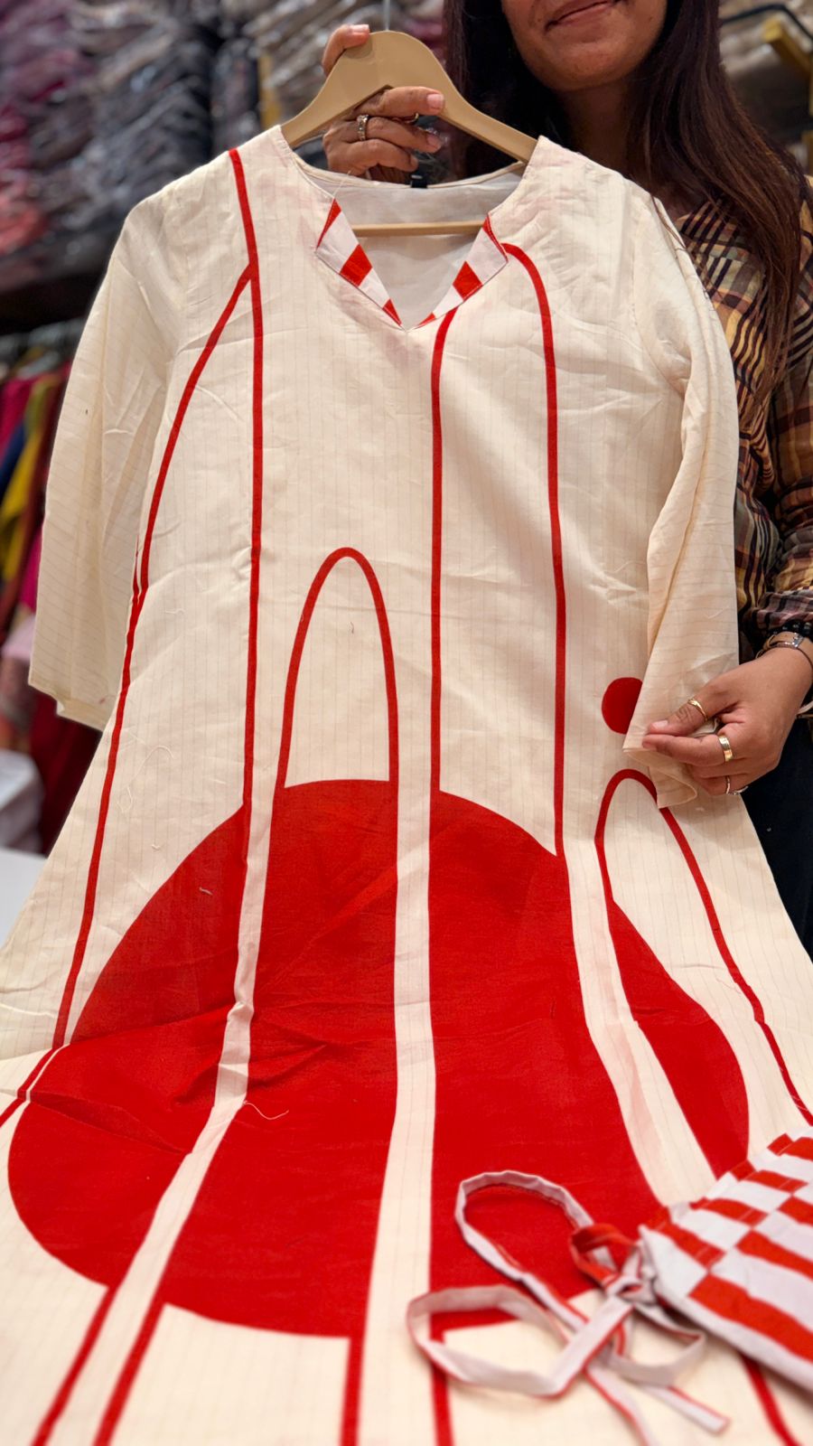 Ivory Crimson Abstract Kurta Pant