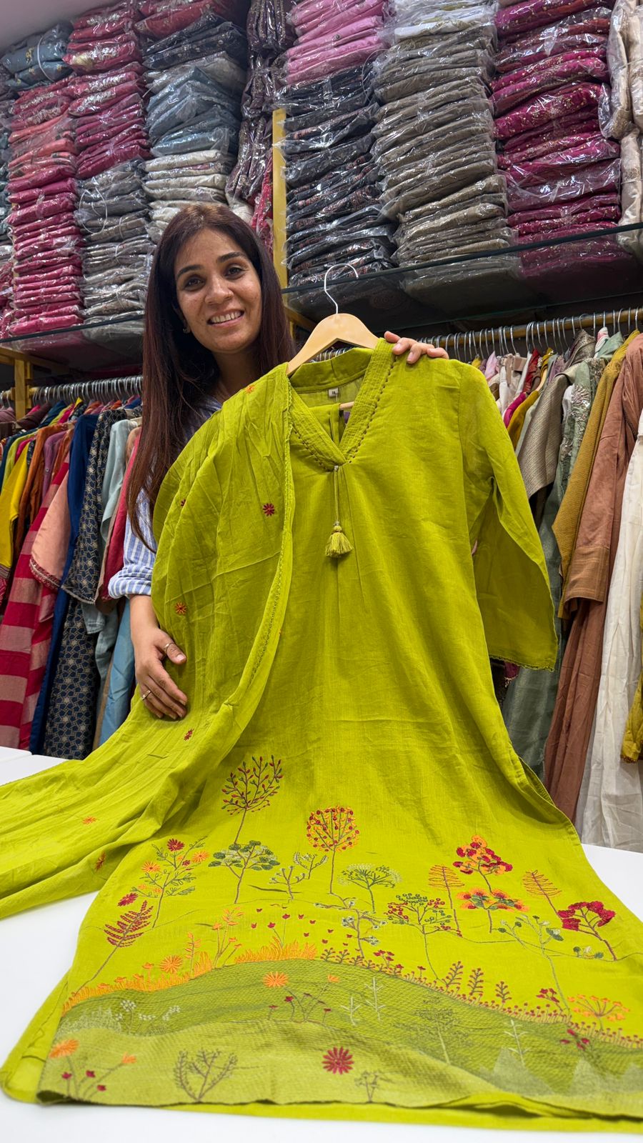 Lime Meadow Mul Cotton Embroidery Suit Set